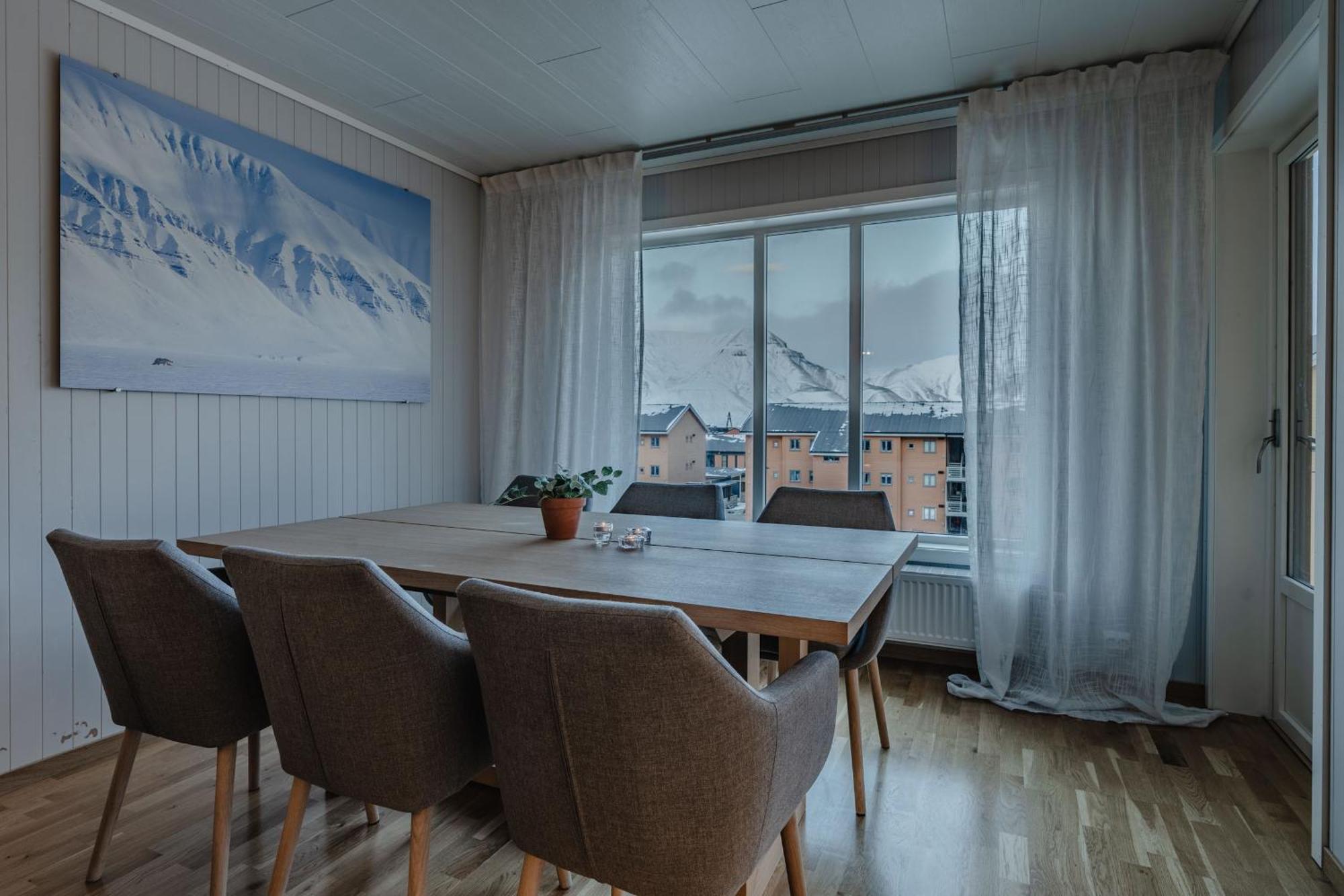 Longyearbyen Apartment Buitenkant foto